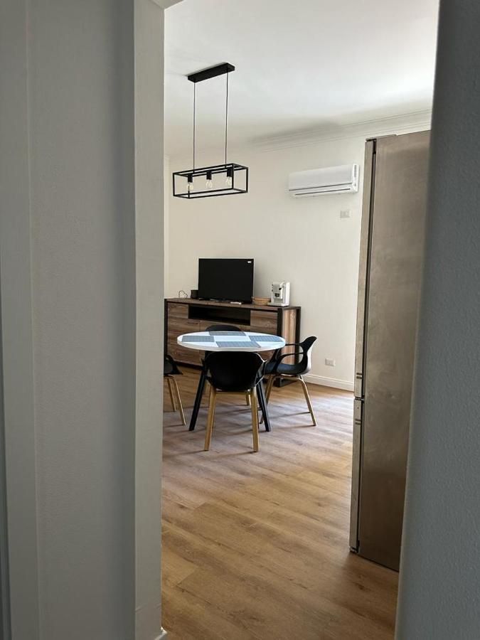 Casatua Villa Catania-Fontanarossai nemzetközi repülőtér Kültér fotó