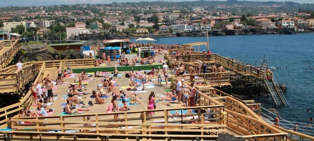 Casatua Villa Catania-Fontanarossai nemzetközi repülőtér Kültér fotó